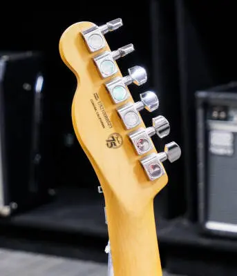 Fender - American Ultra Luxe Telecaster Floyd Rose HH, Maple Fingerboard - Mystic Black 2